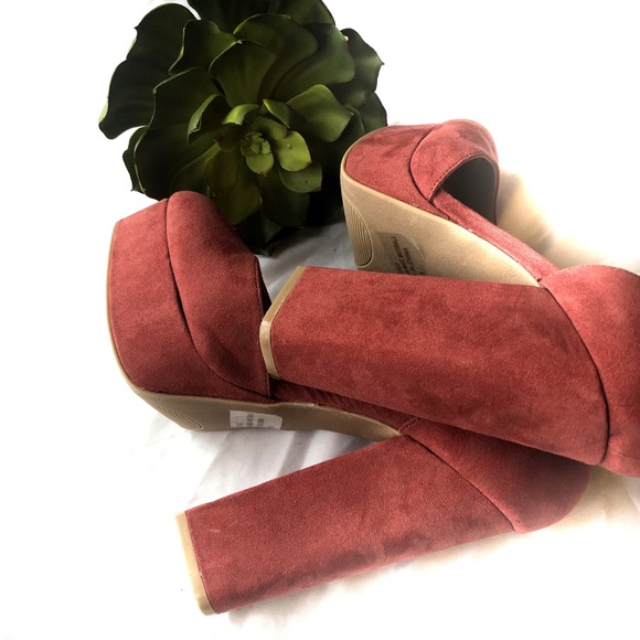 Maroon High Platform Heels - Picture 4 of 7